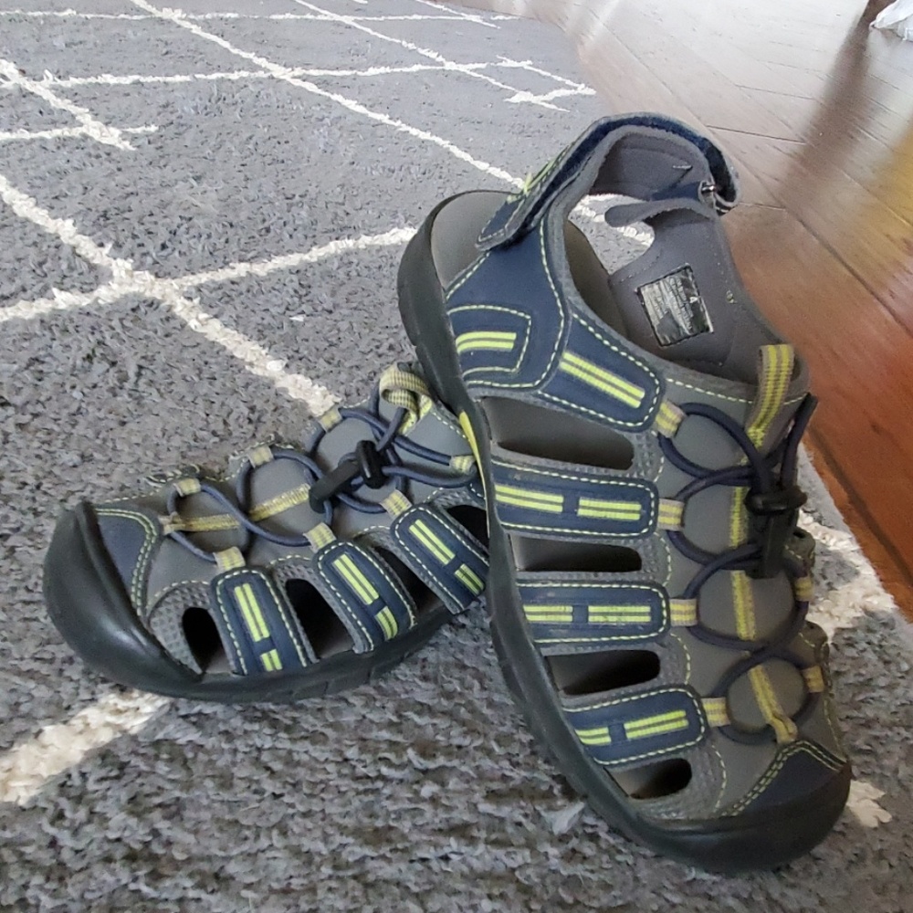 Khumbu Water Shoes